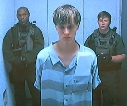 http://worldmeets.us/images/Dylann-Roof-court-questioning_pic.jpg