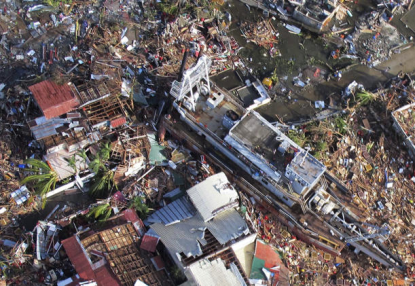 http://worldmeets.us/images/Haiyan-ship-debris_pic.png