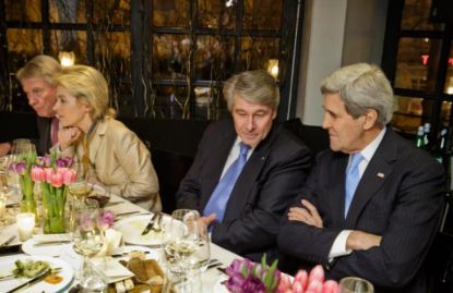 http://worldmeets.us/images/Kafer-Leyen-kerry-avoid_pic.jpg