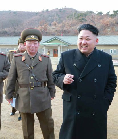 http://worldmeets.us/images/Kim-jong-il-smokes-smiles_pic.jpg