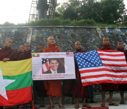 http://www.worldmeets.us/images/Obama-burma-monks_pic.jpg