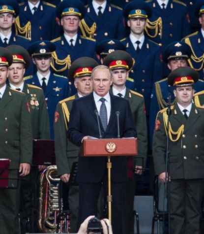 http://worldmeets.us/images/Putin-troops_pic.jpg