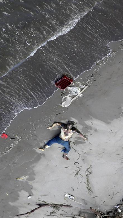 http://worldmeets.us/images/Typhoon-philippines-corse-beach_pic.png