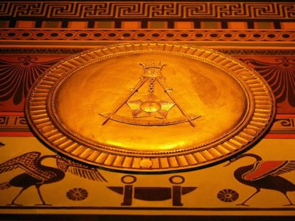 http://worldmeets.us/images/freemason-symbol-islam_graphic.jpg