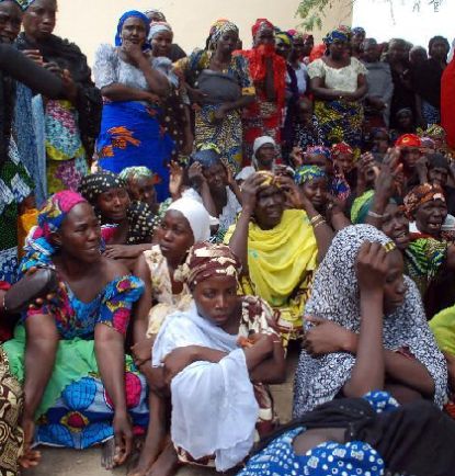http://worldmeets.us/images/nigeria-mothers-abducted-girls_pic.jpg