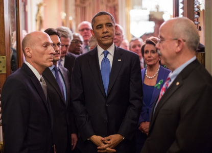 http://worldmeets.us/images/obama-enters-state-of-union_pic.png