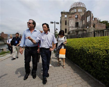 http://worldmeets.us/images/oliver-stone-atomic-bomb-dome_pic.png