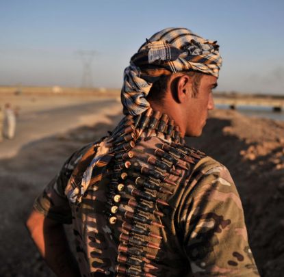 http://worldmeets.us/images/peshmerga-stands-guard_pic.jpg