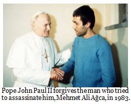 http://worldmeets.us/images/pope-Ali-Agca-caption_pic.jpg