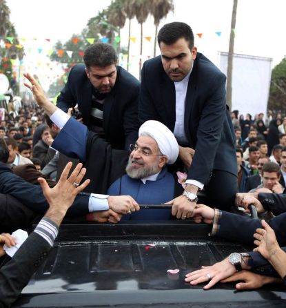 http://worldmeets.us/images/rouhani-ahvaz-security-crowd_pic.jpg