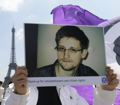 http://worldmeets.us/images/snowden-paris-protest_pic.png