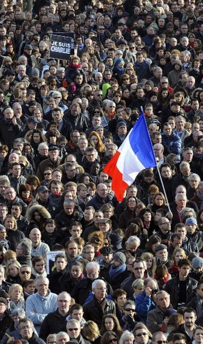 http://worldmeets.us/images/unity-rally-paris-crowd_pic.jpg